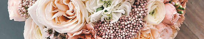 Заказать цветы на день матери в Магадане